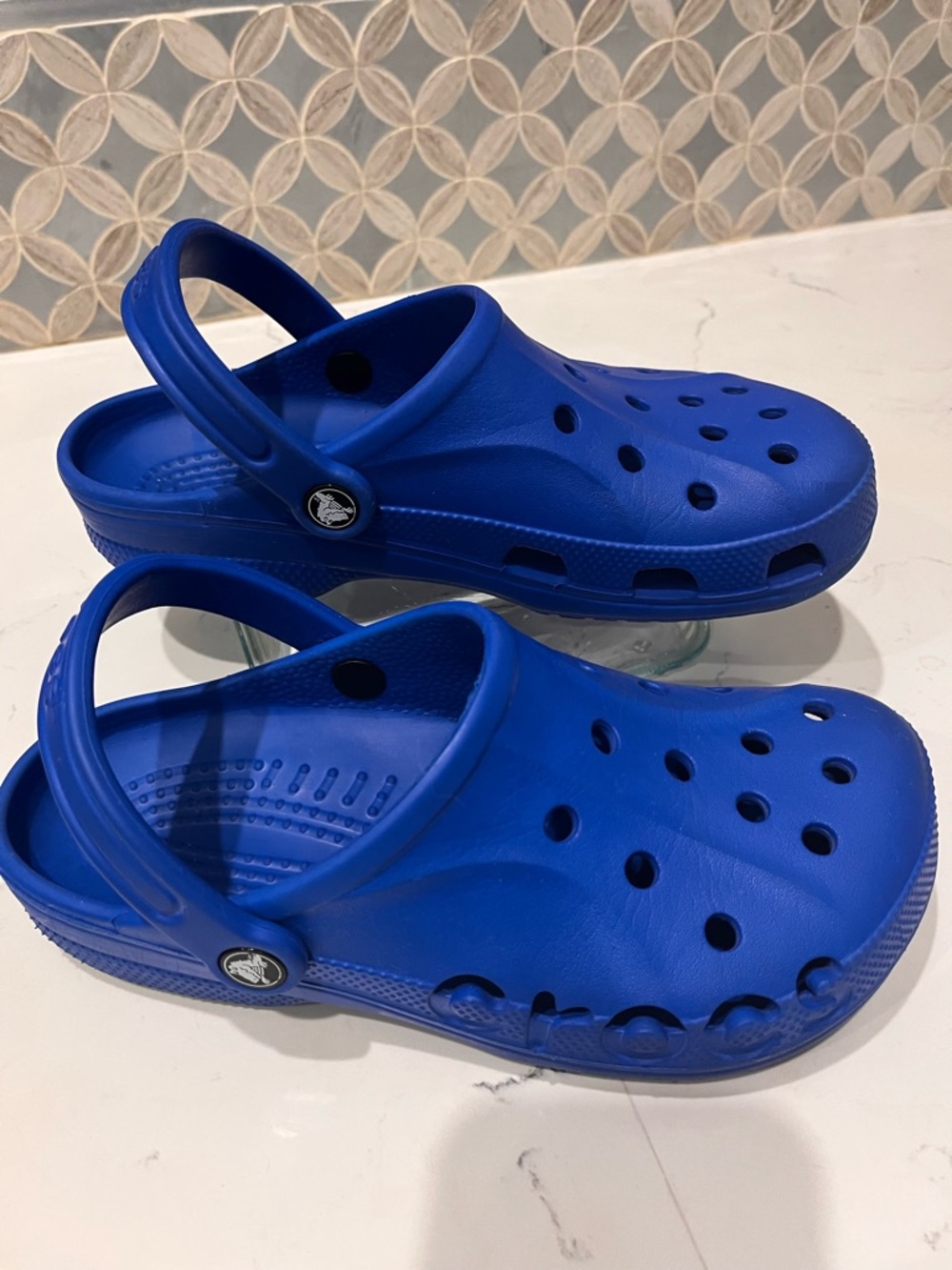 Crocs Baya Classic Clogs in Bright Blue Women's Size 8 - Picture 3 of 11